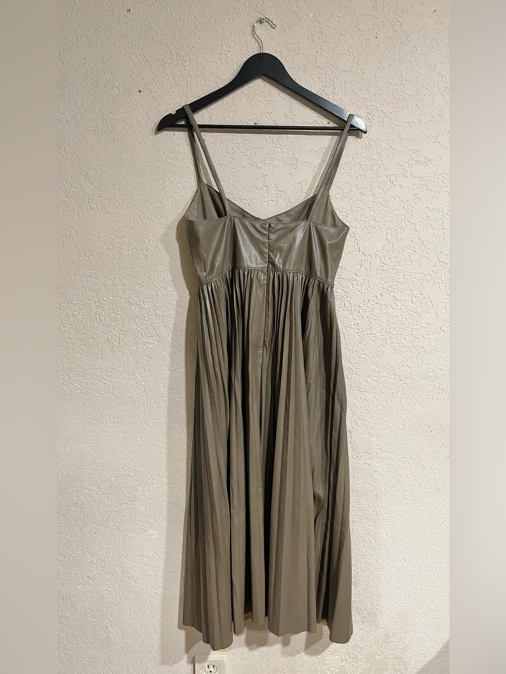J.Crew Collection | Faux Leather Pleated Midi Dress Size: 4 - Picture 7 of 7